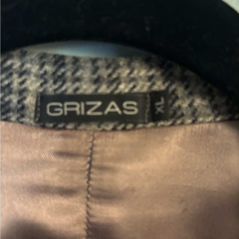 Grizas Plaid Long Coat in Brown and Gray - Picture 10 of 11